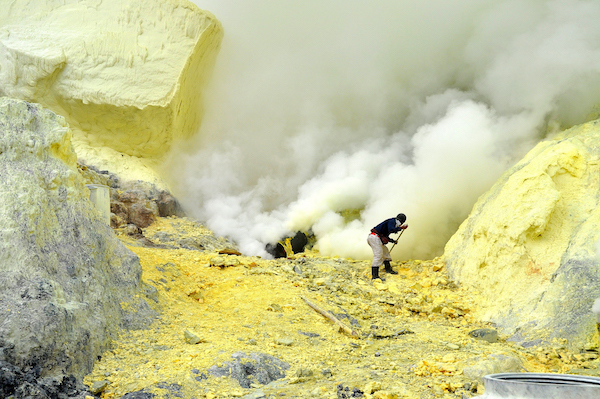 bertrand-perrin-les-forc%cc%a7ats-du-soufre